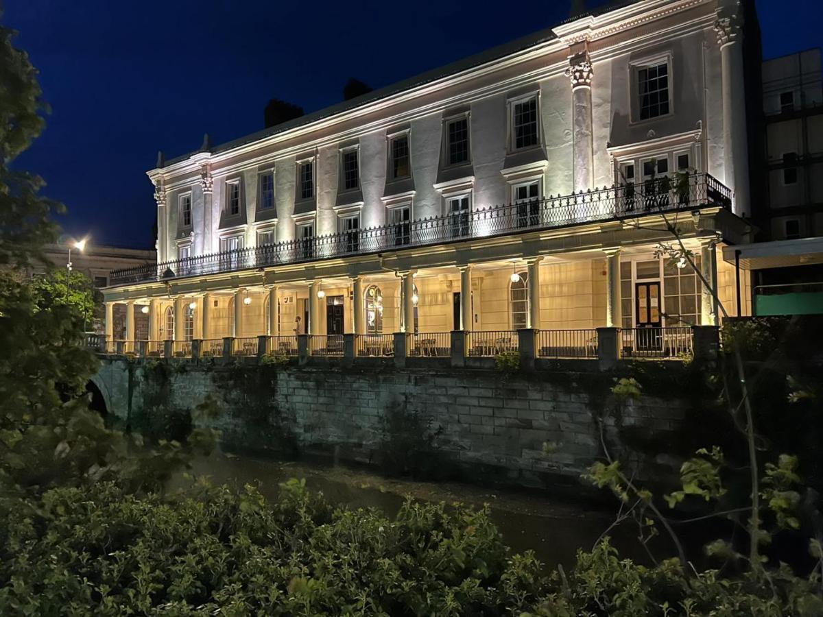 Victoria Colonnade Aparthotel Leamington Spa Bagian luar foto
